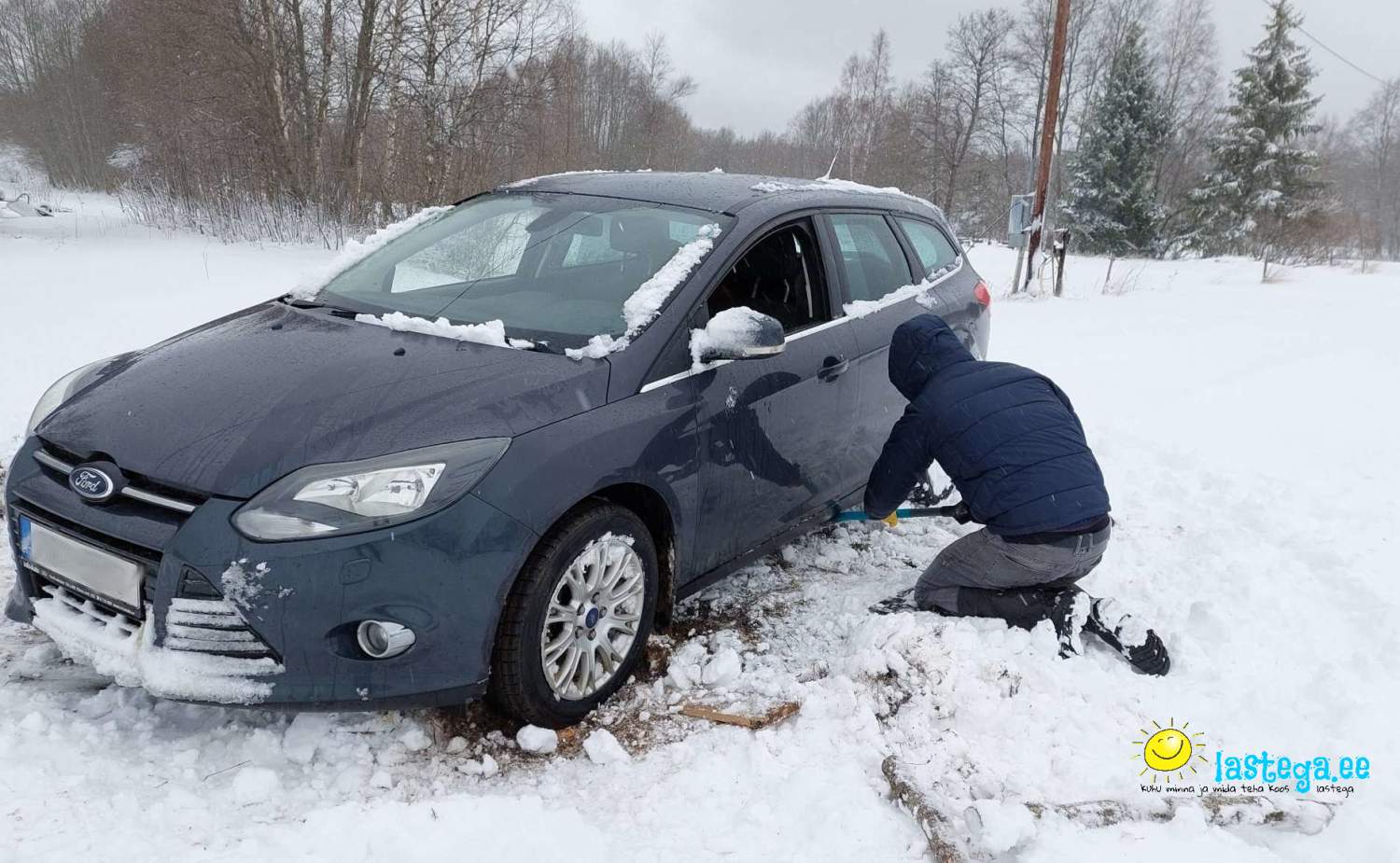 Kui ilmateenistus annab tormihoiatuse, siis ole rahulikult kodus ja ära mine autoga lumehangedesse ekslema! Kui ilmateenistus annab tormihoiatuse, siis ole rahulikult kodus ja ära mine autoga lumehangedesse ekslema!